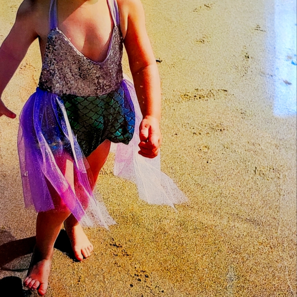 Mermaid outfit photoshoot